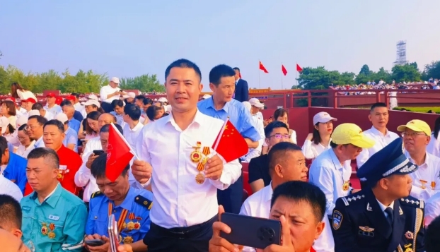 鄭紡機干部職工認真學習貫徹黨的二十屆四中全會精神（一） 